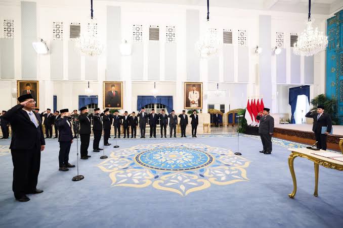 Foto:Presiden Copot Empat Pejabat, Angkat Pengganti Baru di istana presiden
